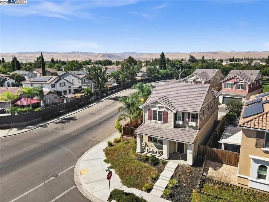 4384 Lennox Ln, Tracy, CA 95377 - Image #2