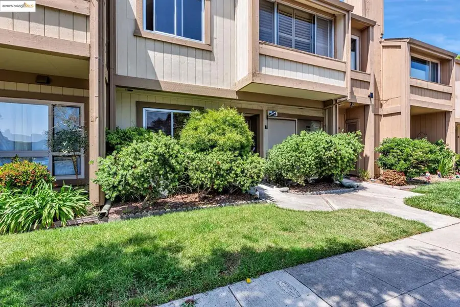 1160 Marianas Ln, Alameda, CA 94502 - Image #2