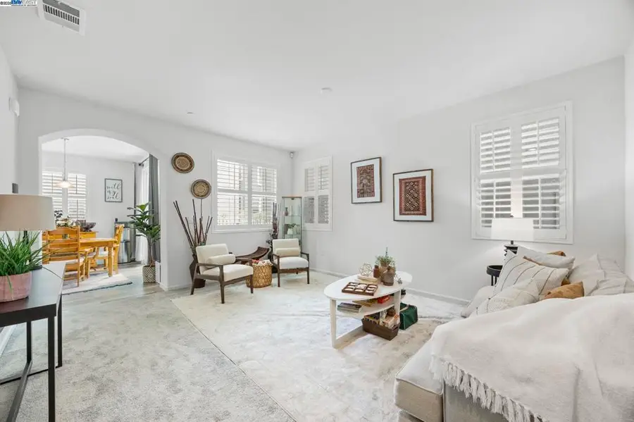 4450 Oakfield Dr, Stockton, CA 95210 - Image #3