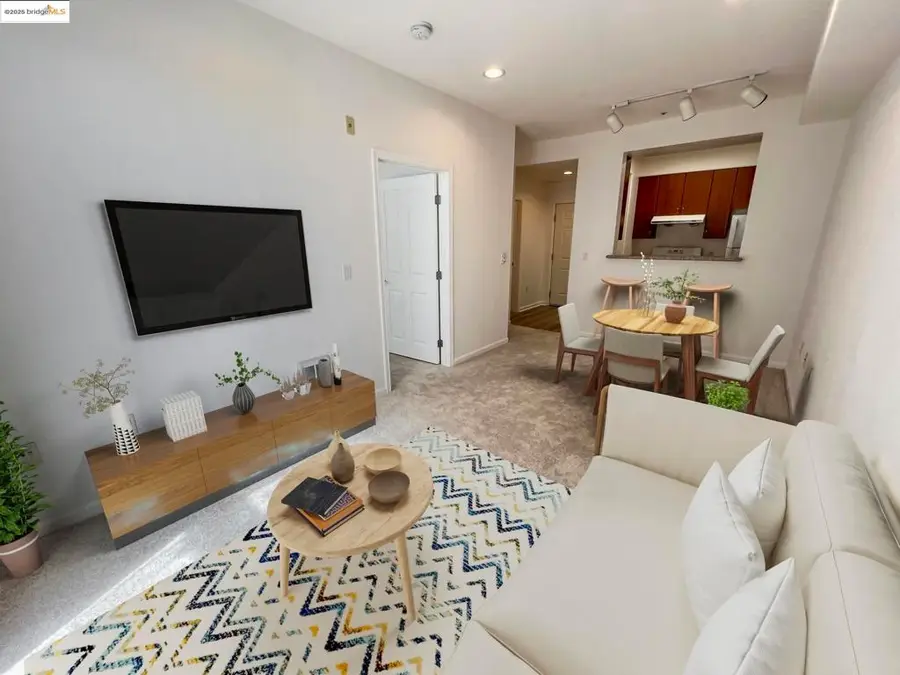 989 Franklin St #621, Oakland, CA 94607 - Image #2