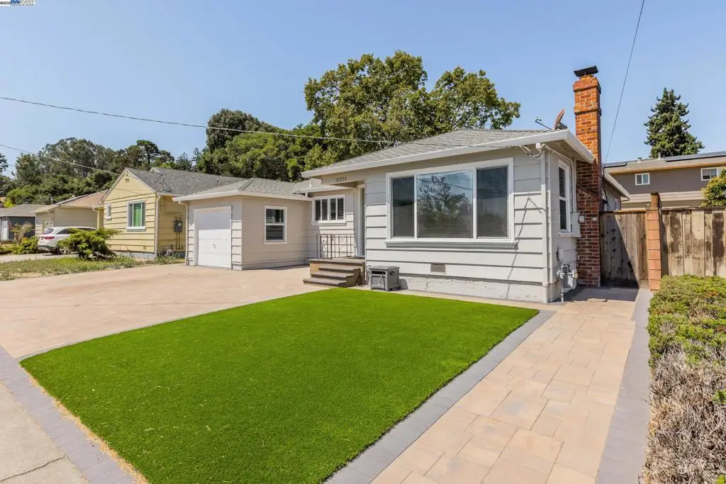 21259 Hobert St, Castro Valley, CA 94546 - Image #1
