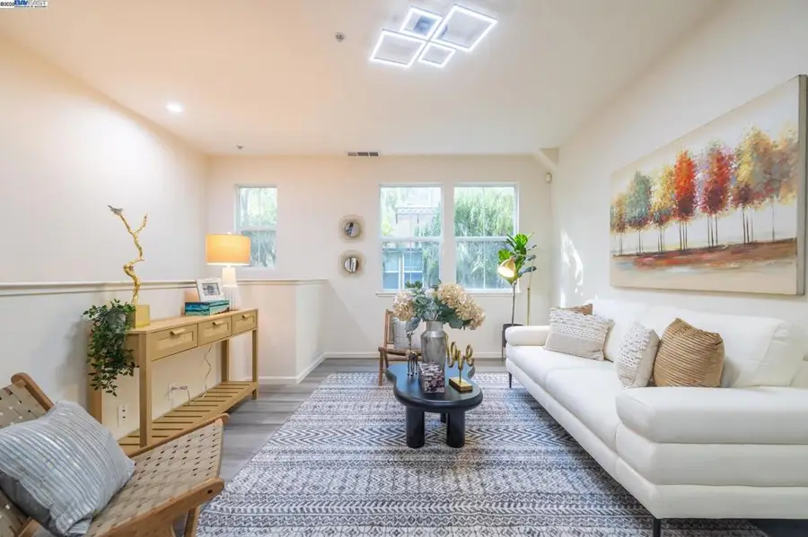 2200 Beech Cir, San Jose, CA 95131 - Image #2