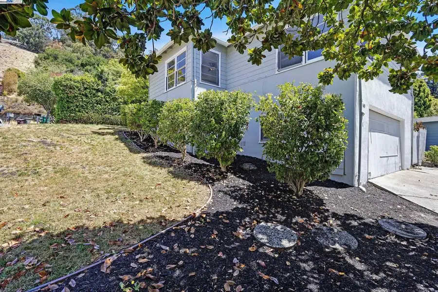 5040 Pierpoint Ave, Oakland, CA 94602 - Image #3