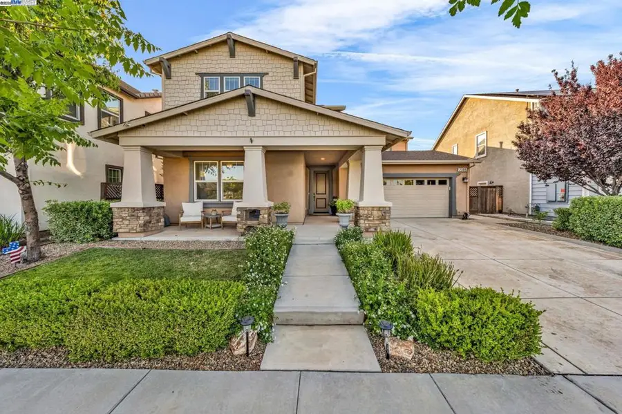 2305 Augusta Ave, Tracy, CA 95377 - Image #3