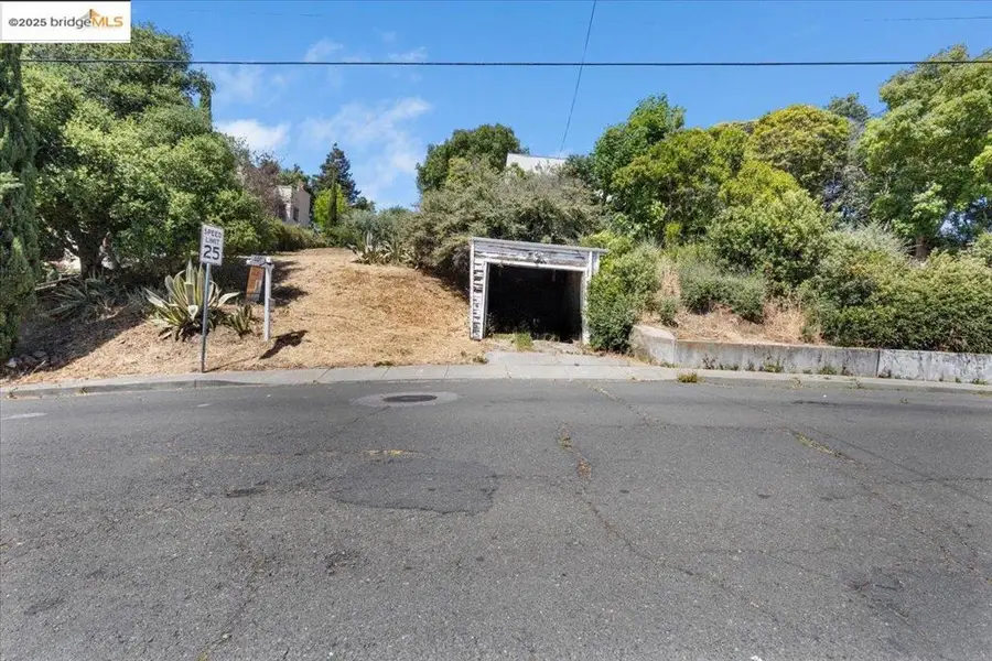 516 Hichborn Street, Vallejo, CA 94590 - Image #2