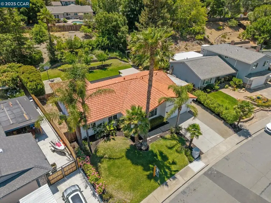 785 Bloching Cir, Clayton, CA 94517 - Image #3