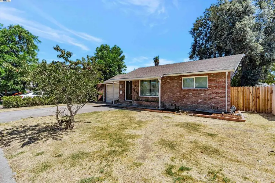 2884 W Rose St, Stockton, CA 95203 - Image #3