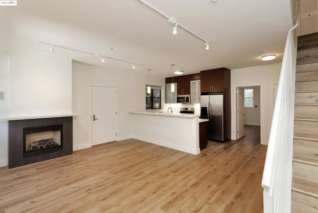 1565 32nd Street #4, Oakland, CA 94608 - Image #1