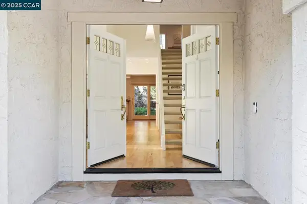 1555 Pebblebrook Ct, Walnut Creek, CA 94596