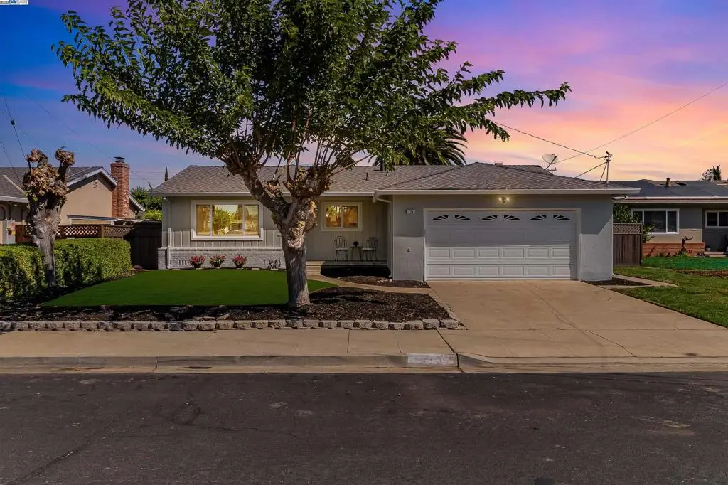 736 Adams Ave, Livermore, CA 94550 - Image #1