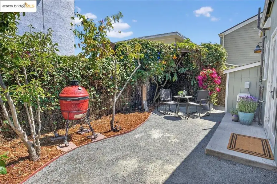 1522 Harmon Street, Berkeley, CA 94703 - Image #2