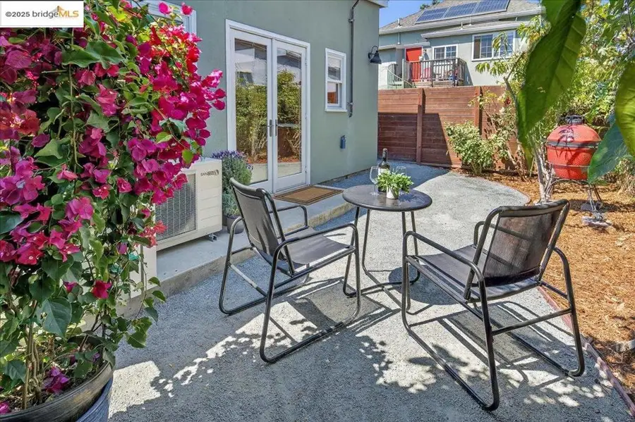 1522 Harmon Street, Berkeley, CA 94703 - Image #3