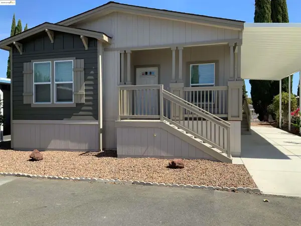 77 Hilo Dr., Pittsburg, CA 94565