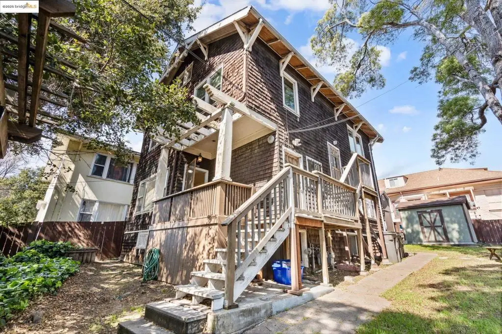 738 E 19th St, Oakland, CA 94606 - Image #1