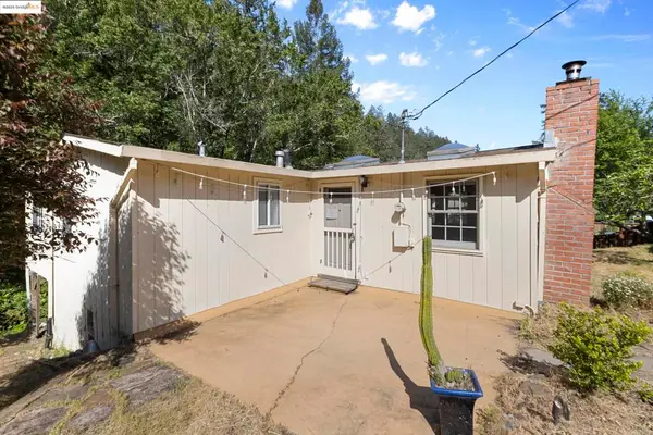 204 Resaca Ave, Forest Knolls, CA 94933