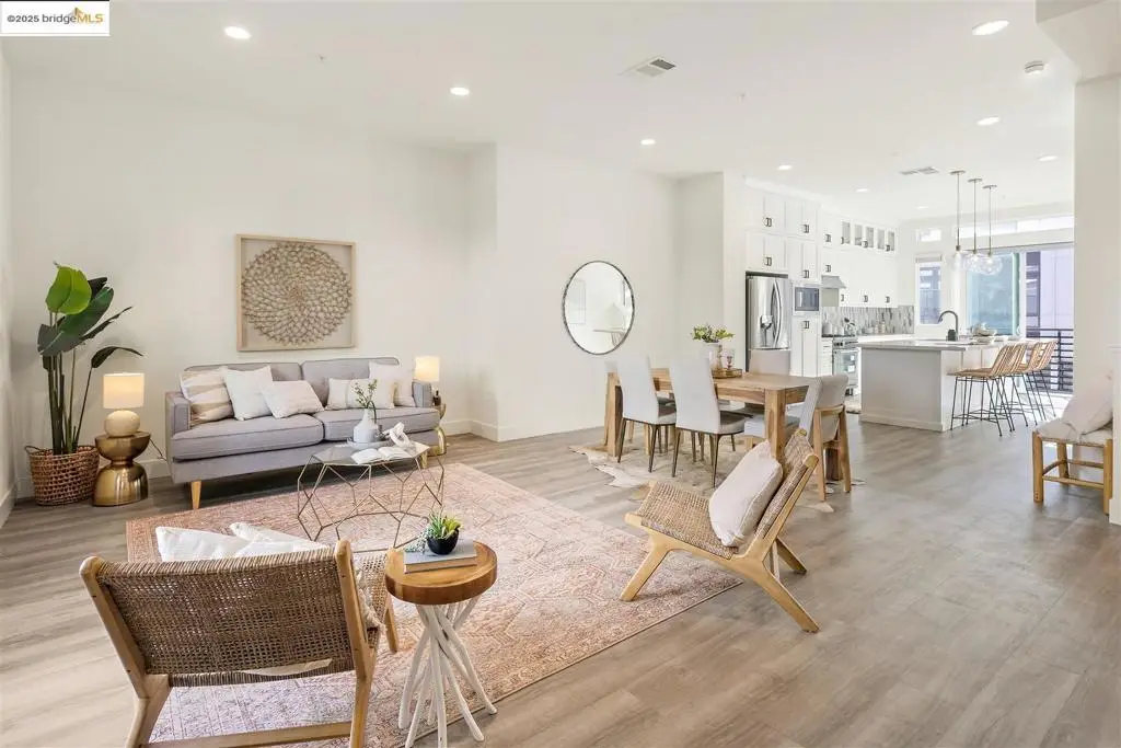 2048 Starling Ln, Alameda, CA 94501 - Image #1