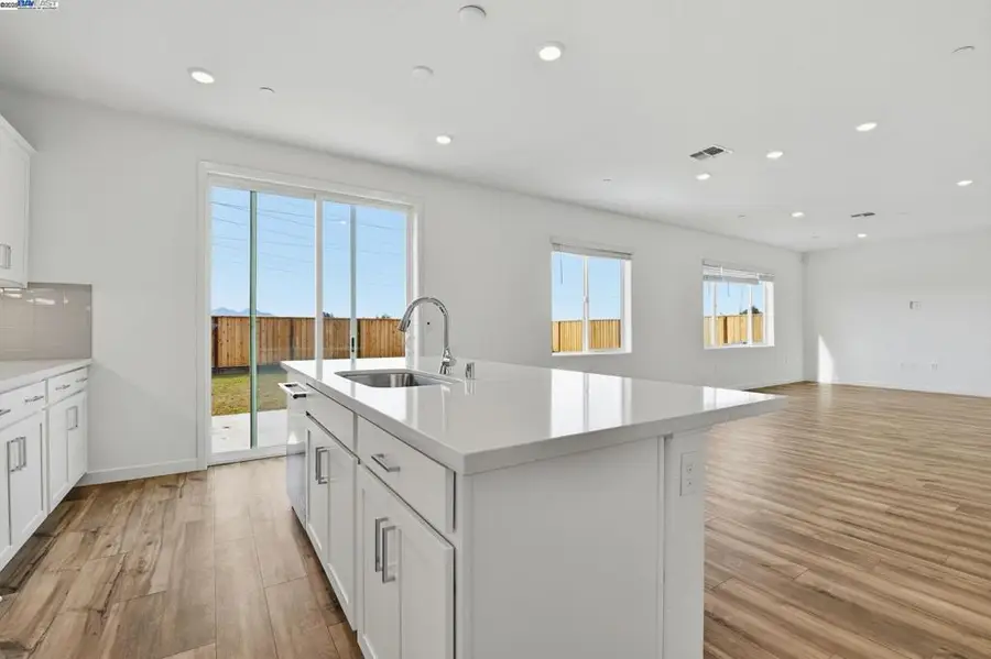 1008 Bluebell Circle, Discovery Bay, CA 94505 - Image #3