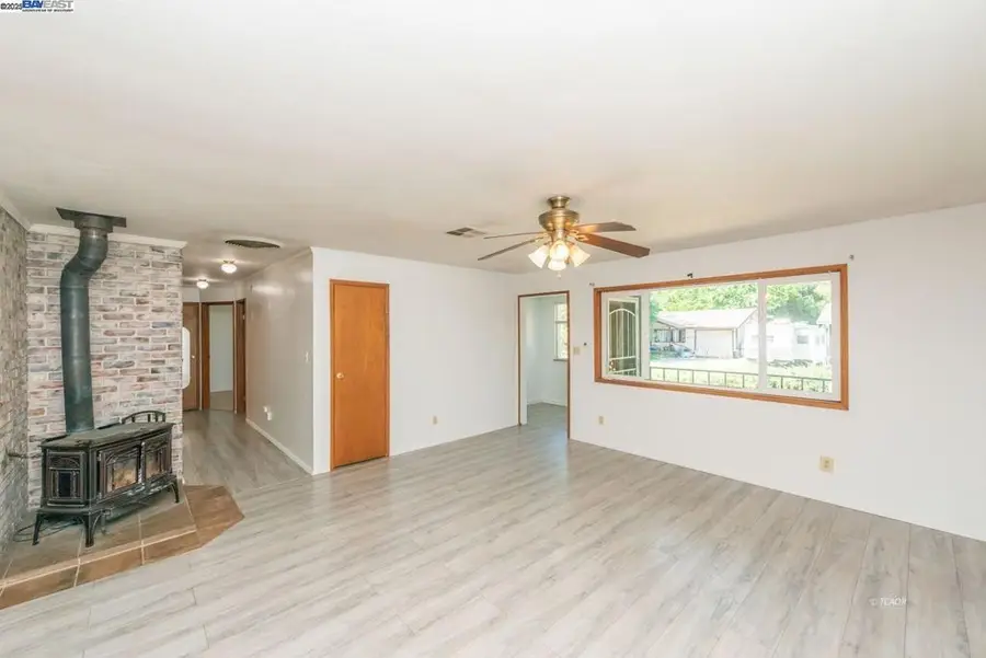 395 Masonic Ln, Weaverville, CA 96093 - Image #3