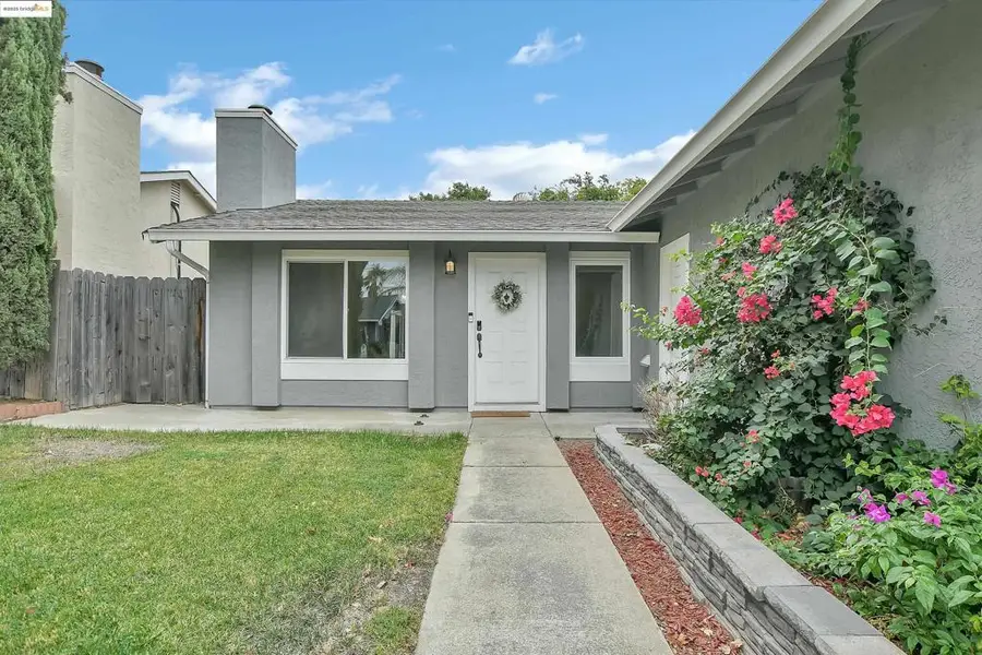 317 Lorenz Dr, Oakley, CA 94561 - Image #3