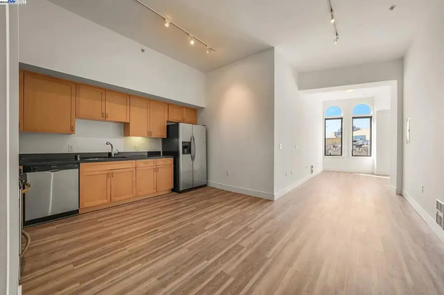 1755 Broadway #56, Oakland, CA 94612 - Image #3