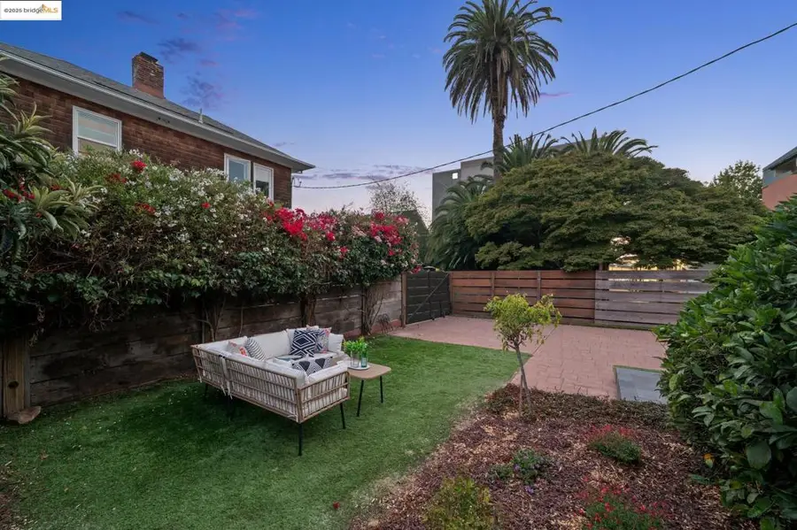 2417 Webster St, Berkeley, CA 94705 - Image #2