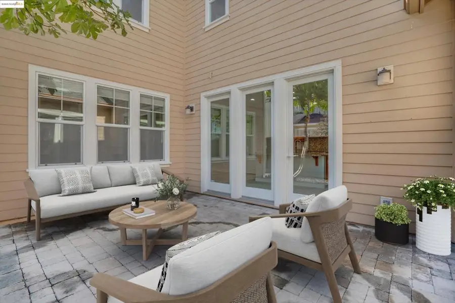 1002 Flagship Dr, Vallejo, CA 94592 - Image #2