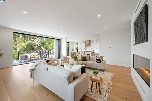 5883 Margarido Dr, Oakland, CA 94618