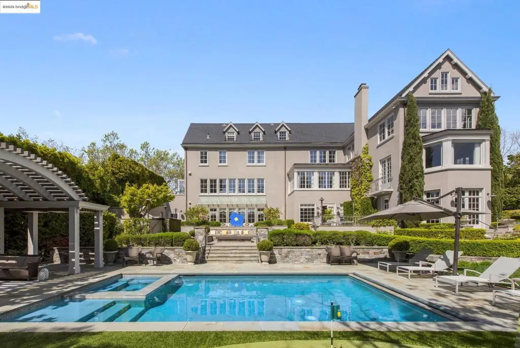 44 Farragut Ave, Piedmont, CA 94610 - Image #1