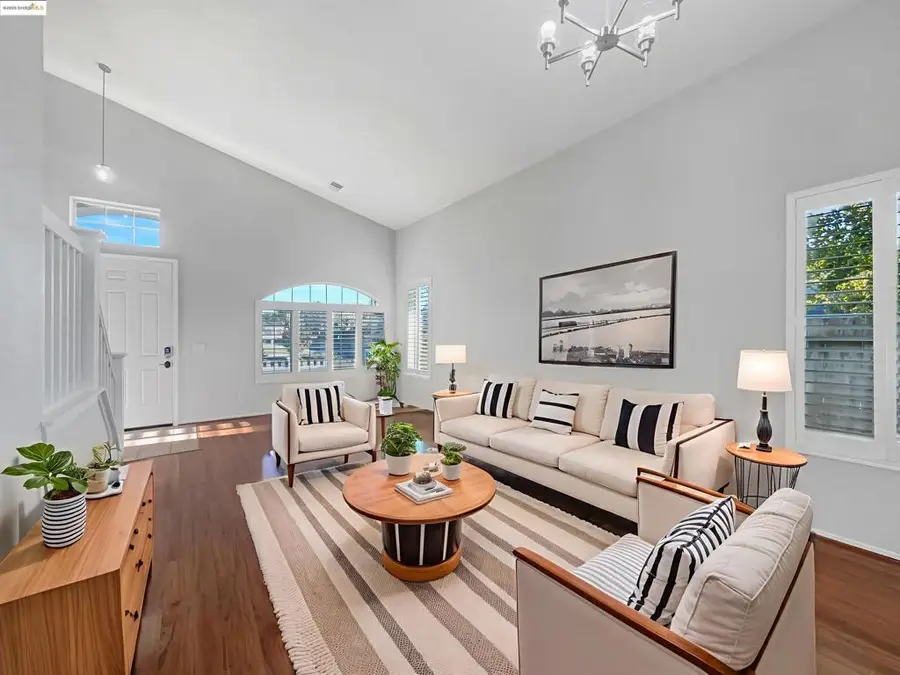 1805 Derby Dr, Dixon, CA 95620 - Image #2