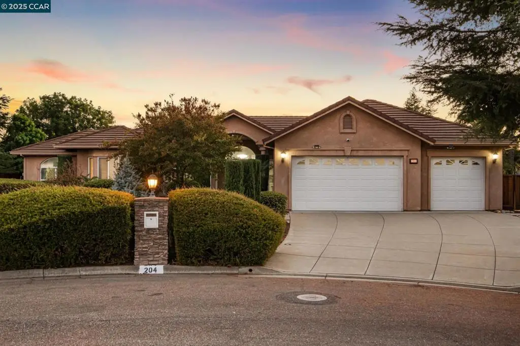 204 Chaps Ct, Oakley, CA 94561 - Image #1