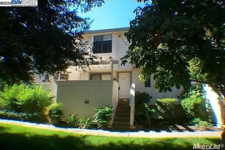 3036 Swallows Nest Drive, Sacramento, CA 95833 - Image #2