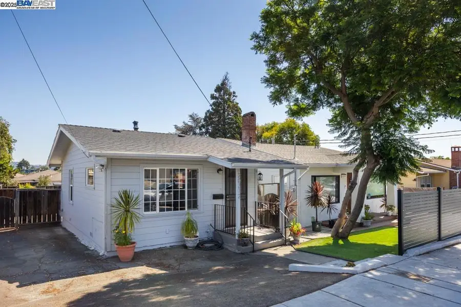 20378 Stanton Ave, Castro Valley, CA 94546 - Image #2