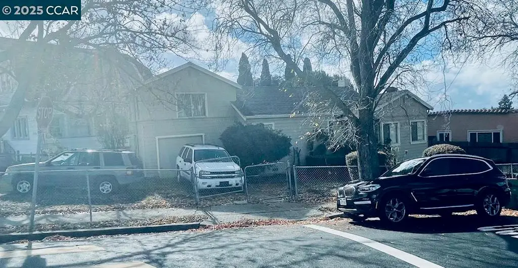 2533 Cherokee Ave, Oakland, CA 94605 - Image #1