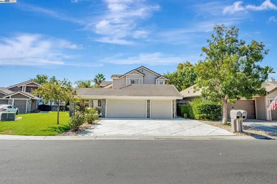 2236 Colonial Ct, Discovery Bay, CA 94505 - Image #2