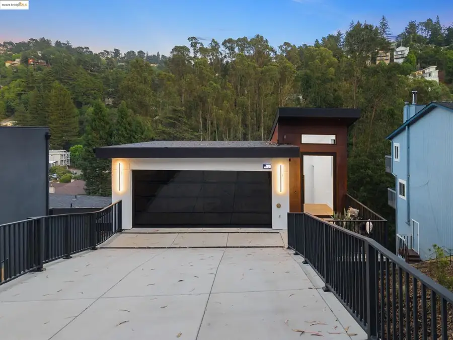 7260 Woodrow Drive, Oakland, CA 94611 - Image #3