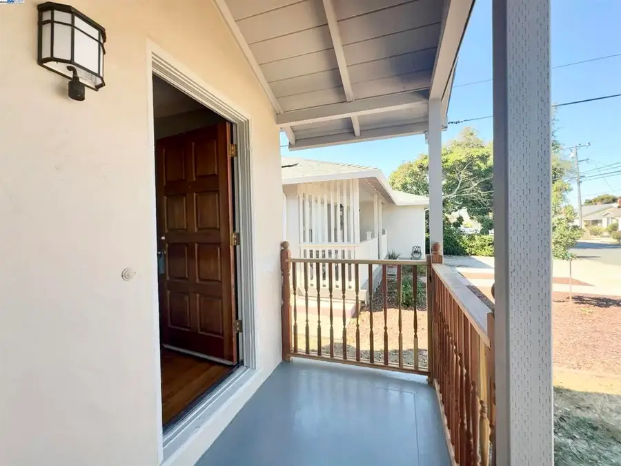 2878 Maricopa Ave, Richmond, CA 94804 - Image #2