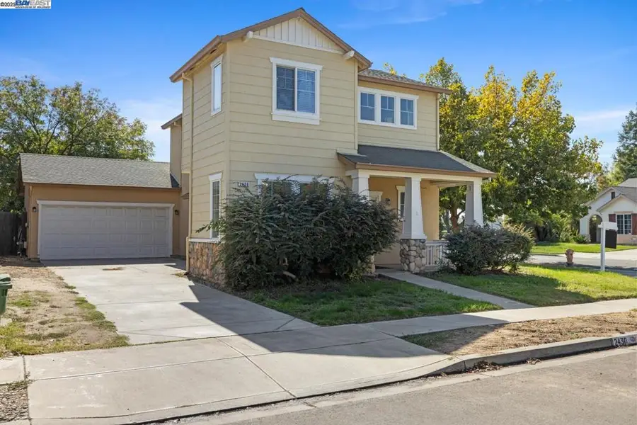 2430 Trellis Ln, Turlock, CA 95382 - Image #3