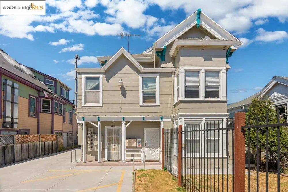 1062 60th St, Oakland, CA 94608 - Image #1