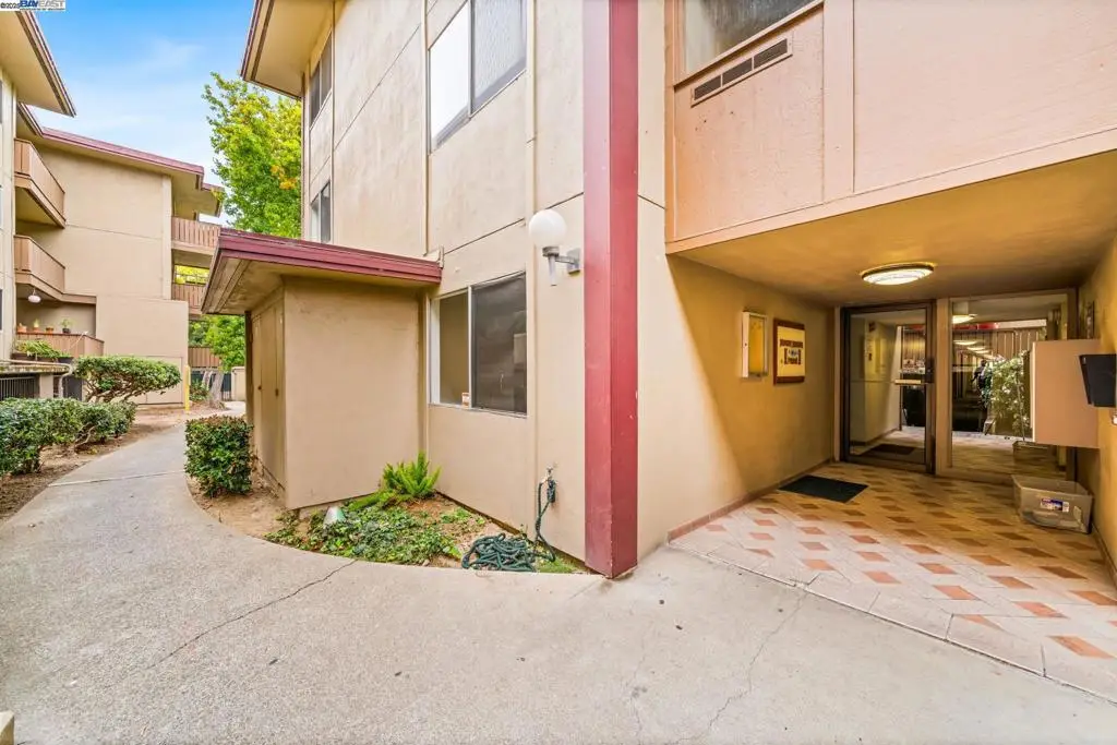1327 Webster St #B101, Alameda, CA 94501 - Image #1