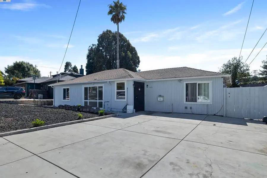 923 Kelvin Rd, El Sobrante, CA 94803 - Image #3