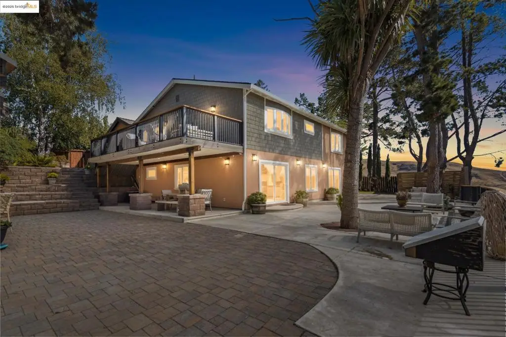38 Lenelle Ct, Moraga, CA 94556 - Image #1