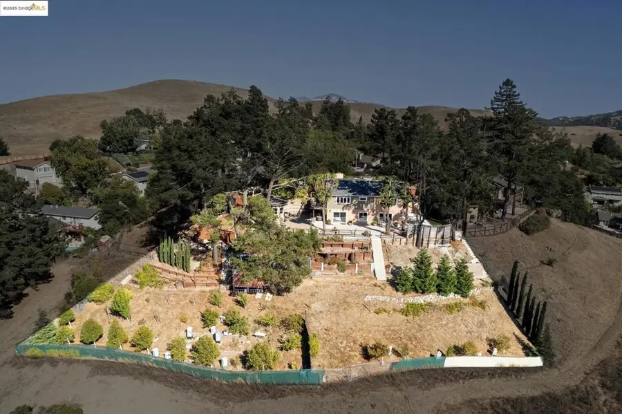 38 Lenelle Ct, Moraga, CA 94556 - Image #2