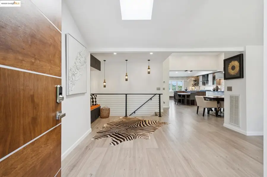 38 Lenelle Ct, Moraga, CA 94556 - Image #3