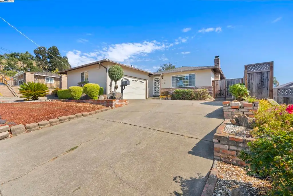 677 Fairway St, Hayward, CA 94544 - Image #1
