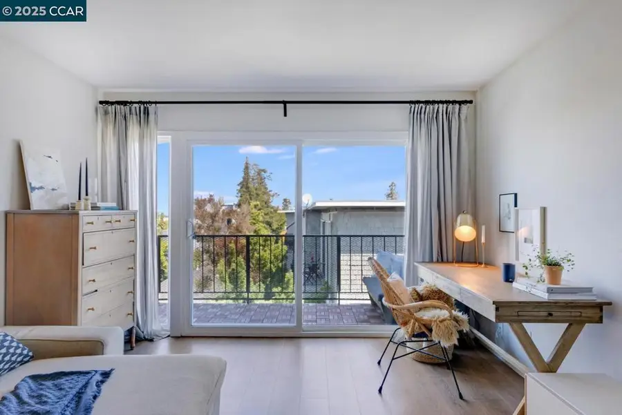 567 Oakland #305, Oakland, CA 94611 - Image #3