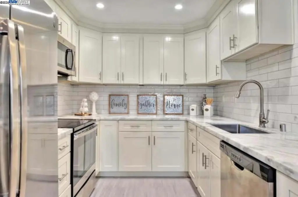 301 Kenbrook Cir, San Jose, CA 95111 - Image #1