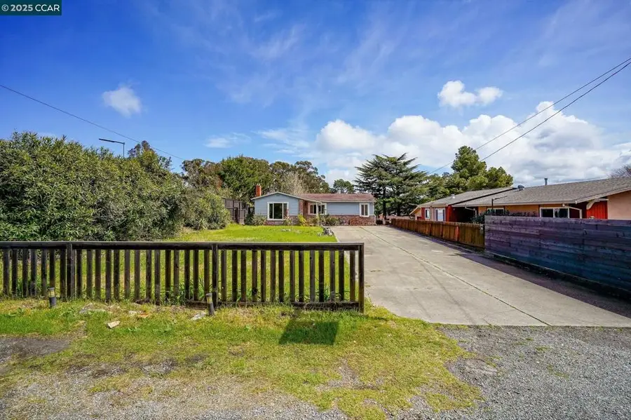 742 La Paloma Rd, El Sobrante, CA 94803 - Image #2