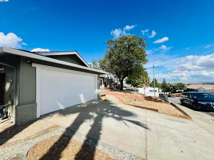 3804 Malibu Pl, Pittsburg, CA 94565 - Image #2