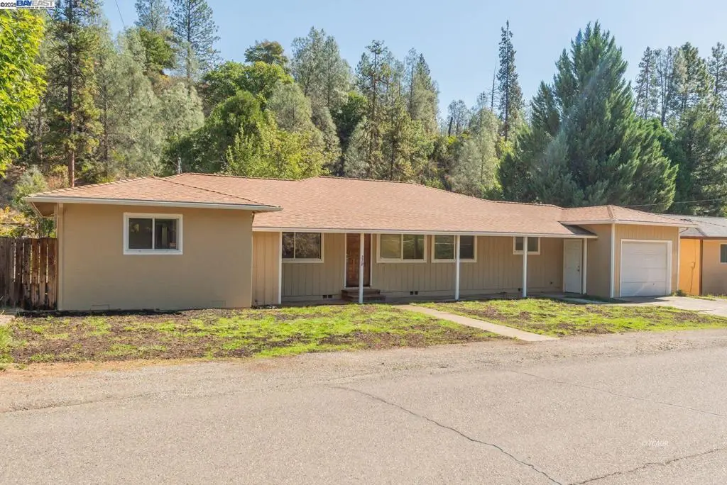 310 Barbara Ave., Weaverville, CA 96093 - Image #1