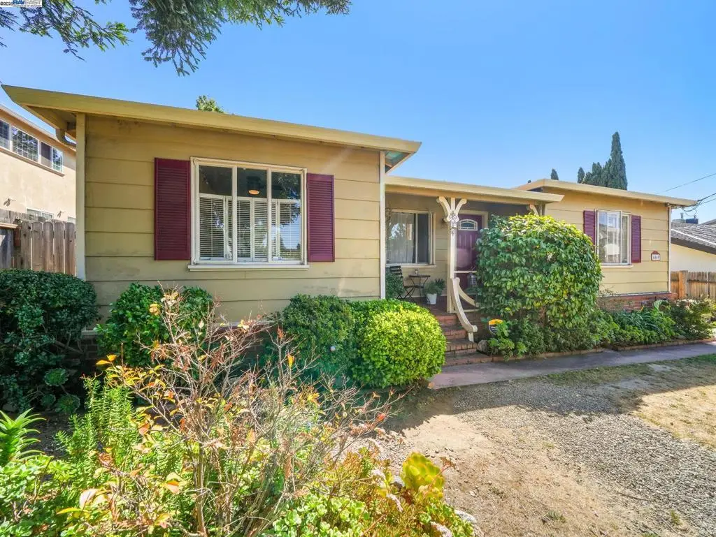 4469 Heyer Ave, Castro Valley, CA 94546 - Image #1
